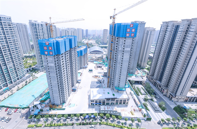 太原市万柏林区住建领域“安全月”活动暨房屋建筑工程现场观摩会在公海赌船710北京集团龙湖天钜四五六七组团项目召开